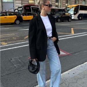 28. 🛍️Shop the Look - includes outift pieces and accessories. Medium large